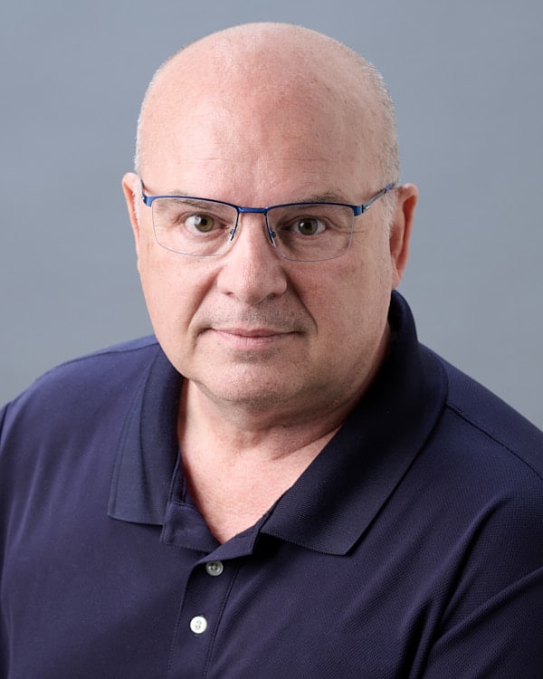 Paul Davis headshot